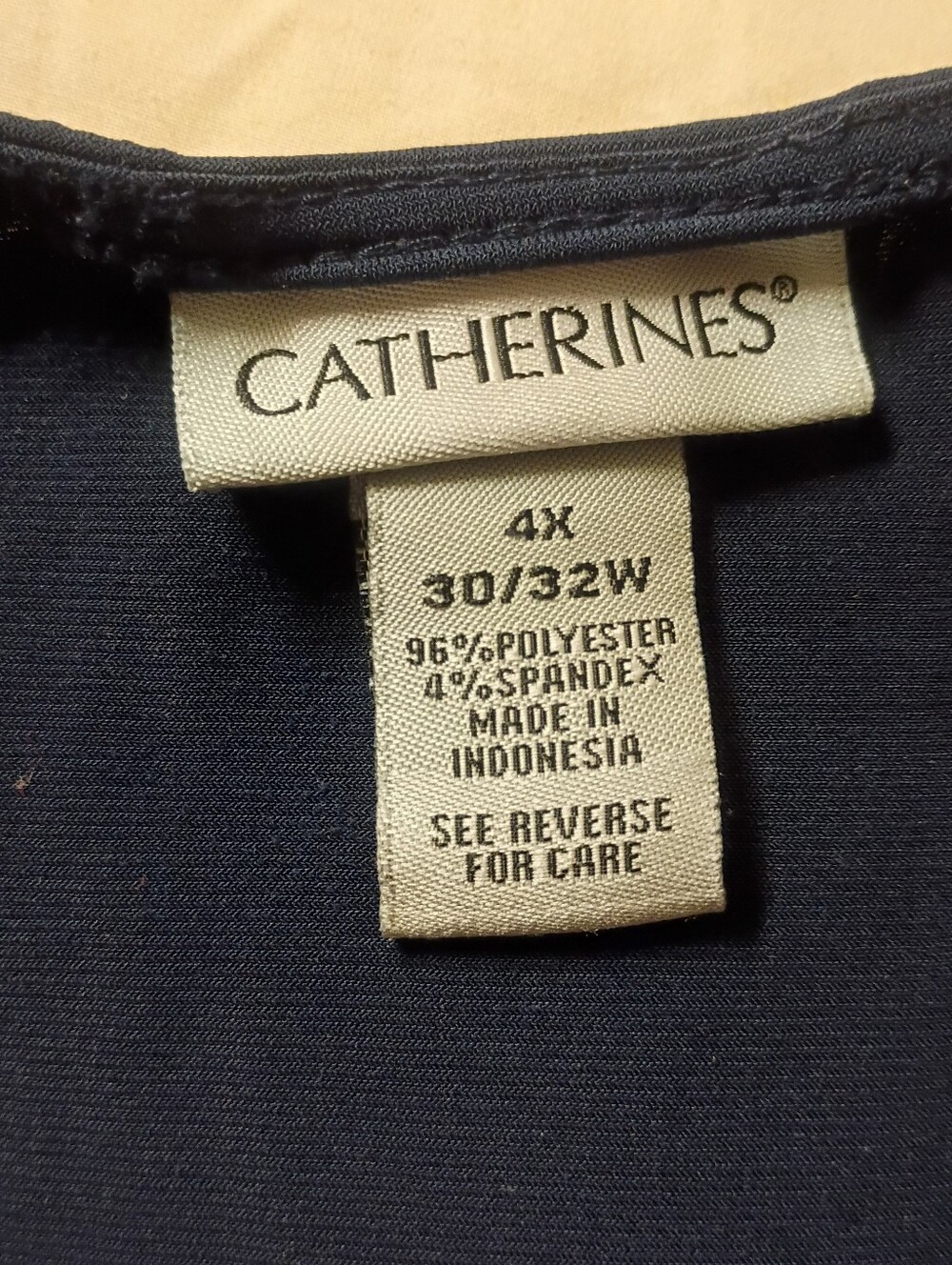 Catherines Sleeveless Keyhole Tank Top, Navy Size 4x - Picture 6 of 6